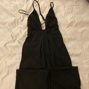 Black jumper low cut